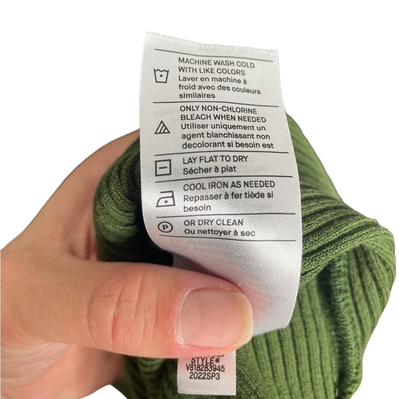 Vince | Ribbed Twist Dress in Green Small - Picture 7 of 9